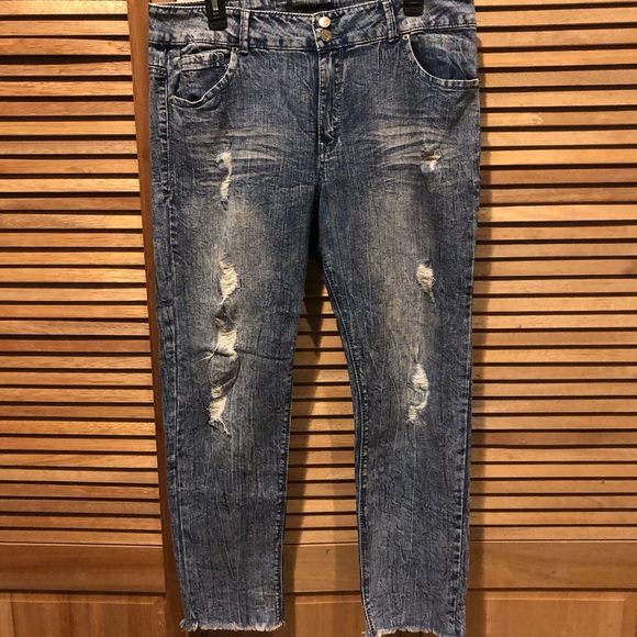 Light-wash Skinny Jeans 15/16 - Picture 5 of 5